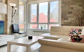 Entire Apartment For 4 Guests In Sofia