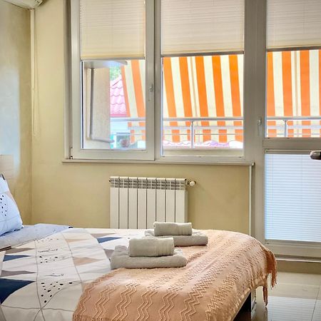 Entire Apartment For 4 Guests In Sofia Esterno foto