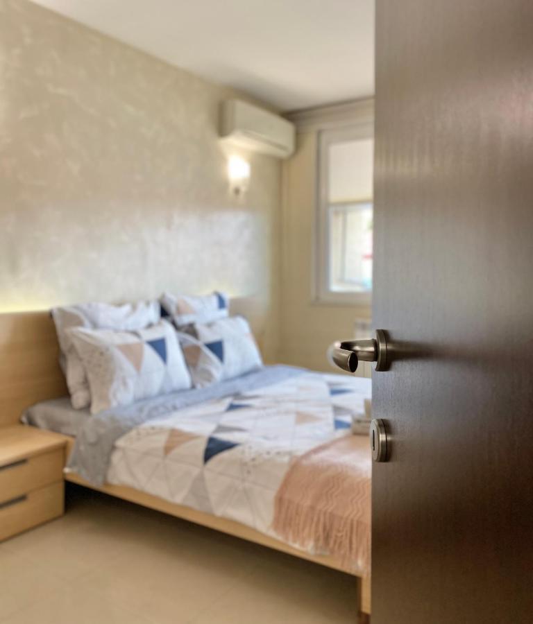 Entire Apartment For 4 Guests In Sofia Esterno foto