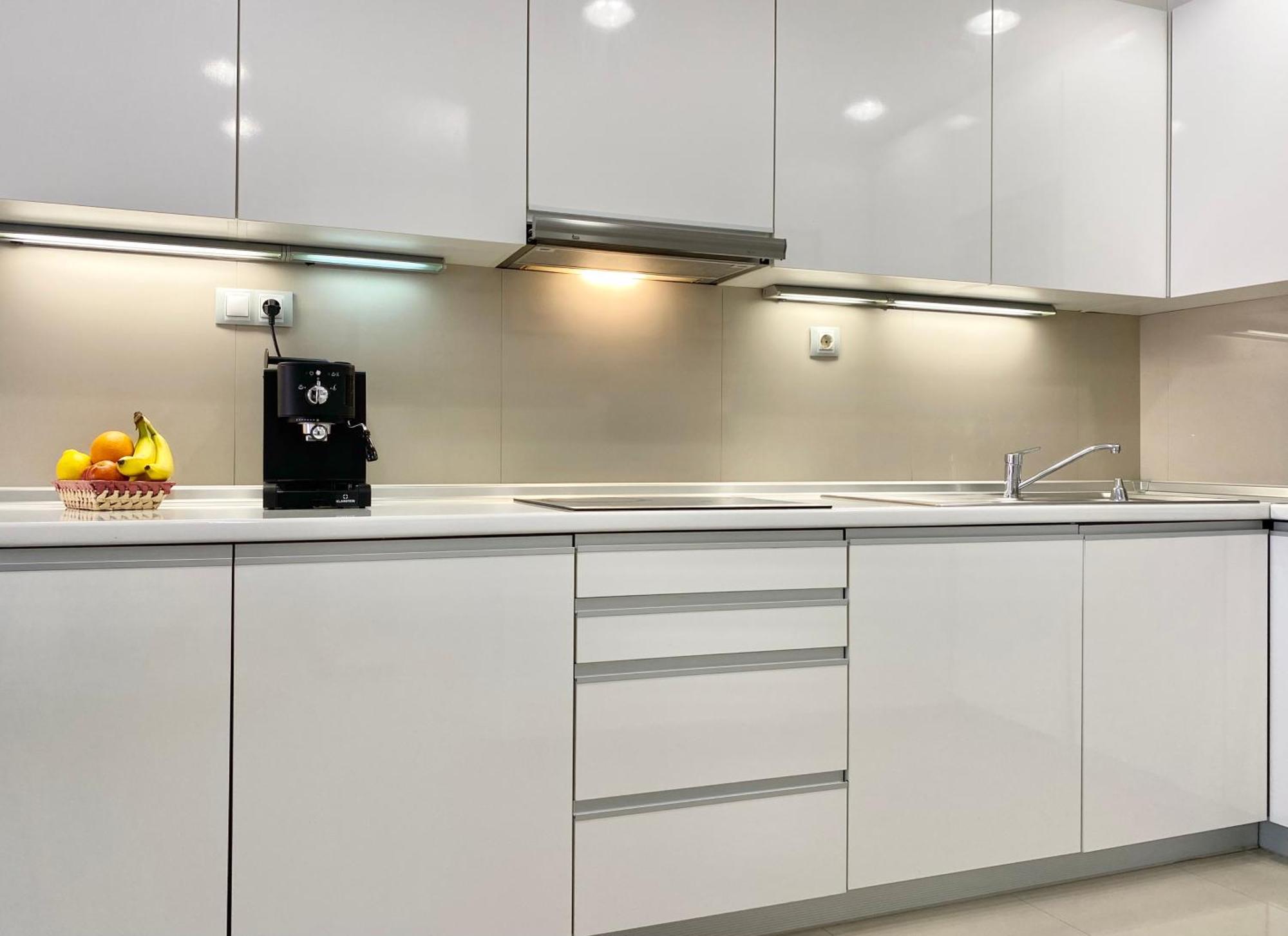 Entire Apartment For 4 Guests In Sofia Esterno foto